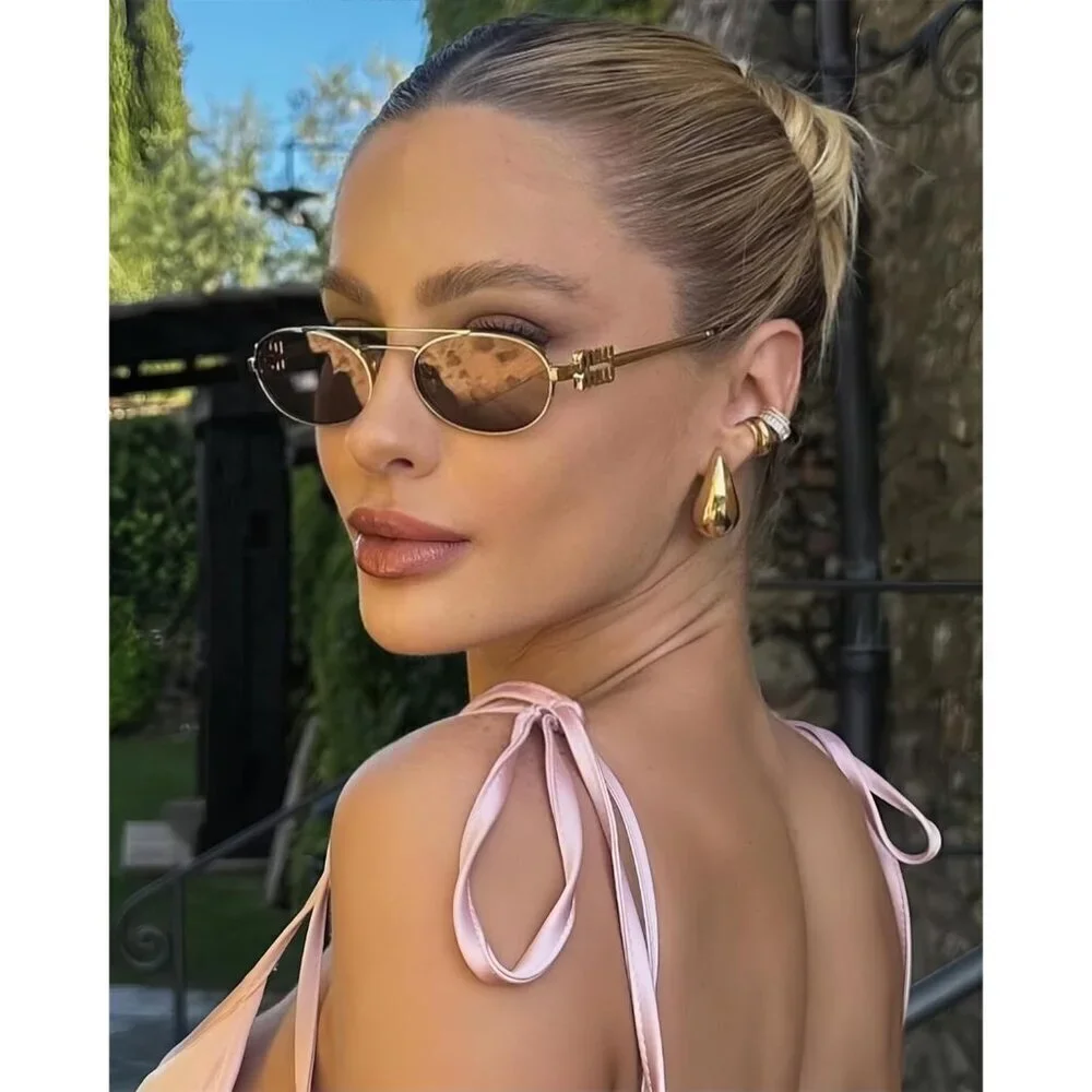 Retro Oval Metal Sunglasses Women 90s UV400 Protection Chic Accessory